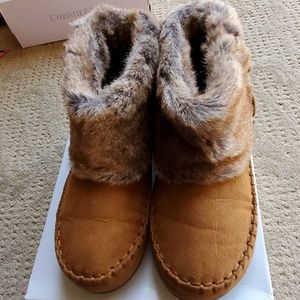 Brand new Airwalk girls moccason boats